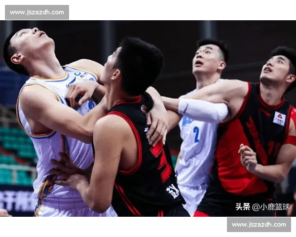 中国男篮迎战马来西亚全力出击检验阵容实力与磨合成果关键一役之夜 中国男篮迎战马来西亚全力出击检验阵容实力与磨合成果关键一役之夜